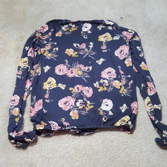 Floral Print Blouse - Picture 3 of 3